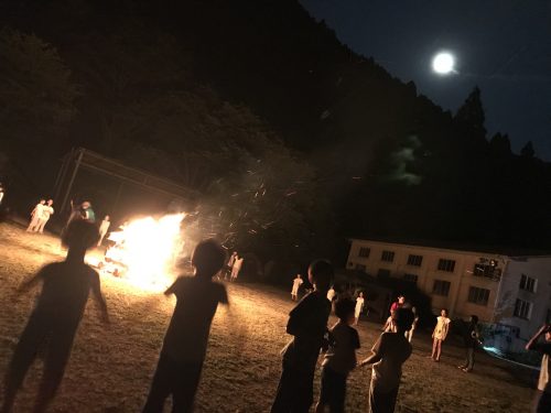 feffbadc-6341-44fa-a229-cebd6bf45c5a