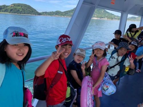 %e6%b5%b7%e6%b0%b4%e6%b5%b4%e8%88%b9